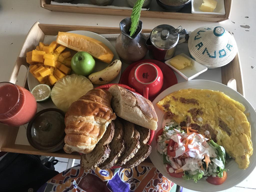 Pili Pili Boutique Hotel Кигали Стая снимка